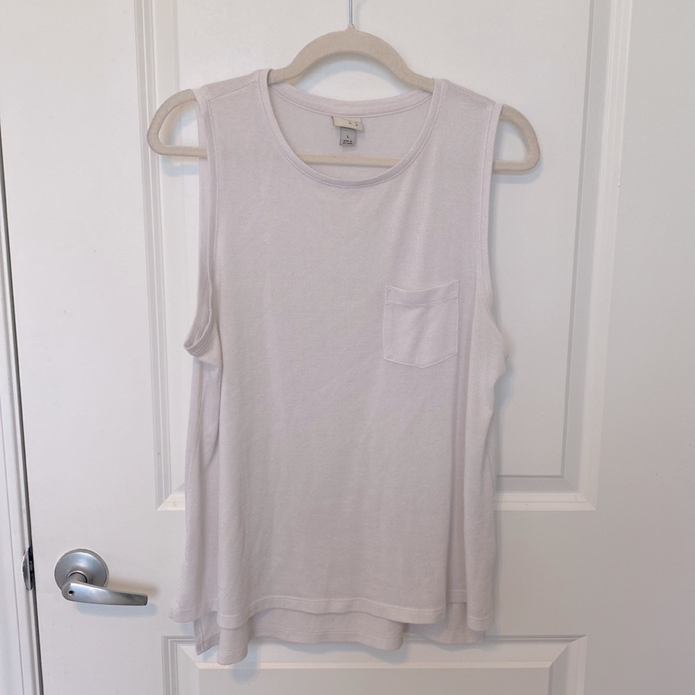 💜 5/$30 Sale: A New Day High Low Pocket Tank